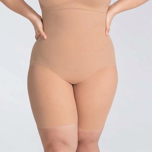HoneyLove SuperPower Short size XL